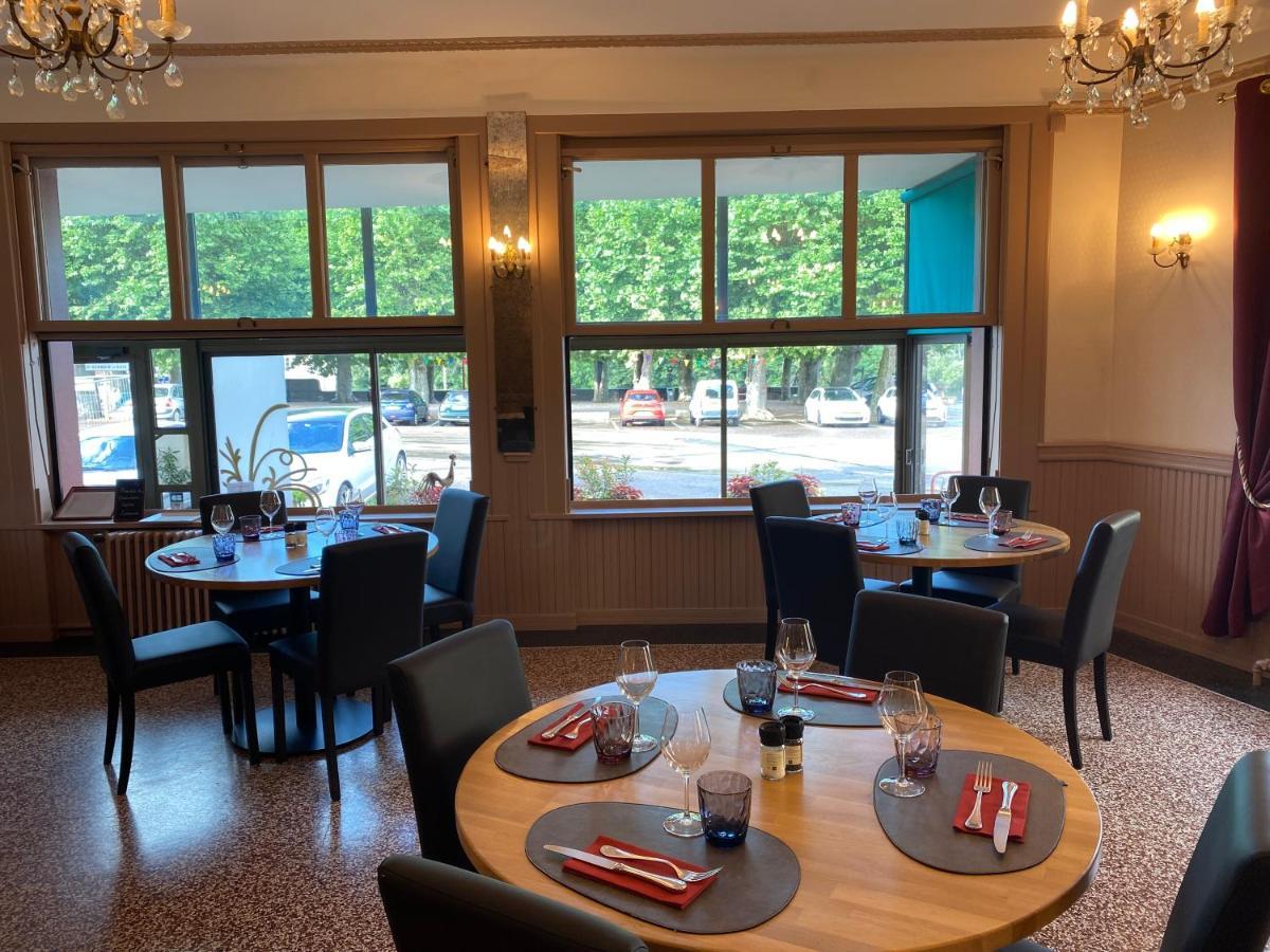 Hotel Les trois maures à Verdun-sur-le-Doubs Extérieur photo