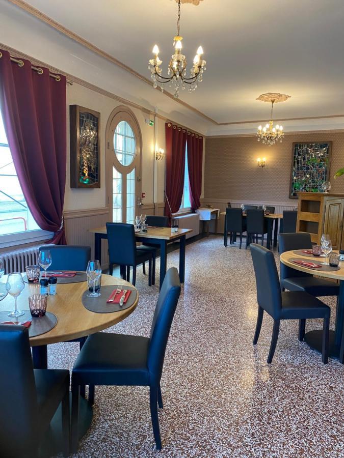 Hotel Les trois maures à Verdun-sur-le-Doubs Extérieur photo